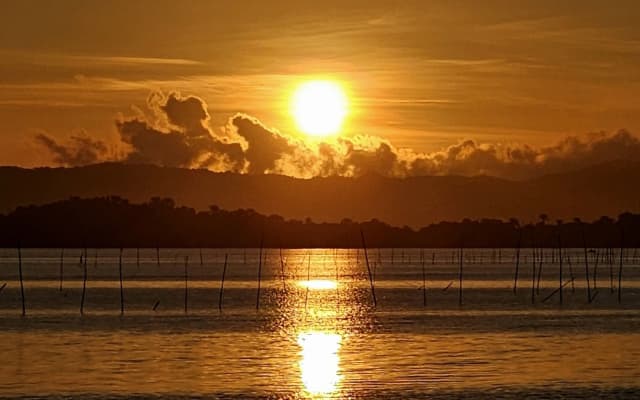 Silangang Nayon