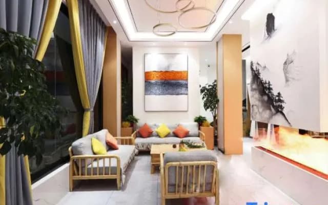 Lanshe Yaju Hotel