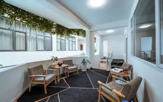 Yuechi Xiaozhu Homestay (Dali Ancient City Renmin Road Branch)