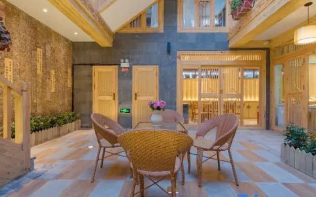 New In x Snowline｜ Lakeside Ju·Panorama of the Ancient City Holiday Villa