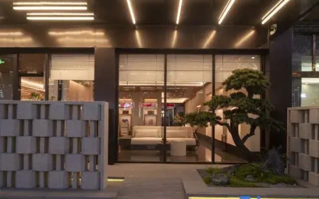 MoGuan Deluxe Hotels （Wansuishanamusement park)