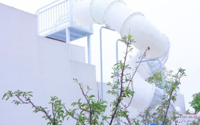 LuoLanXiao ZhuSpacious;PanoramicMountain Views; Designer Garden Boutique Inn