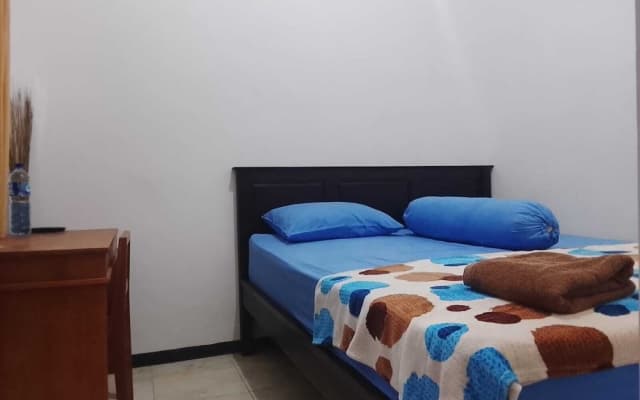 Griya Sarah Backpacker Homestay by Bias