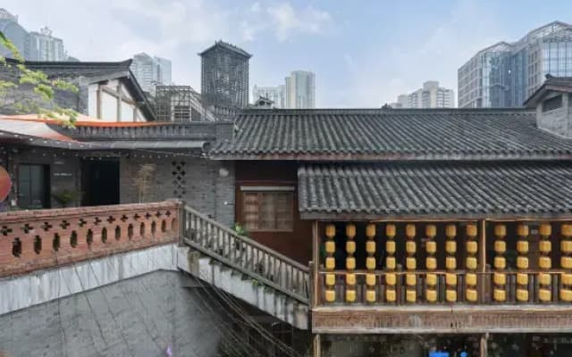 Chongqing Shanyu City Language Homestay (Jiefangbei Shibatier Store)