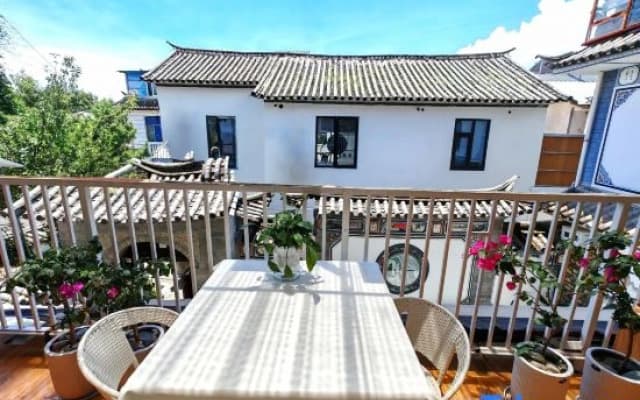 Discovery·Between Mountains and Waters｜Designer B&B (Dali Ancient Town Foreigner Street Inn)