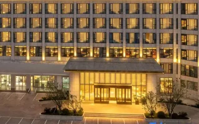 Hefei Fillmore International Hotel (Mingzhu Square)