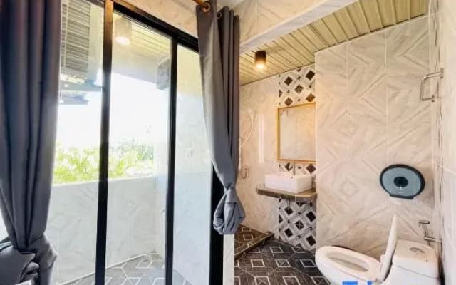 Ruean Khun Lek Kansini Hotel