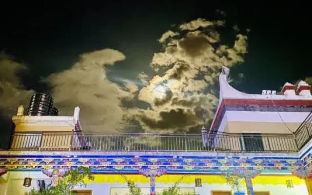 Yuemanshanju hotel