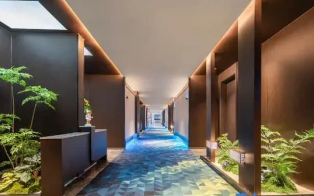 Yeyuchen E-sports Audio-Visual Hotel (Manhattan Commercial Plaza Yanzhuang Subway Station)