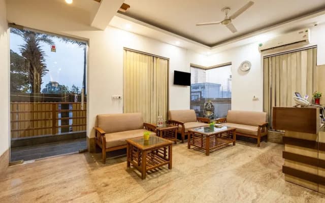 Hotel Admire Inn Sec - 44 By ASPL
