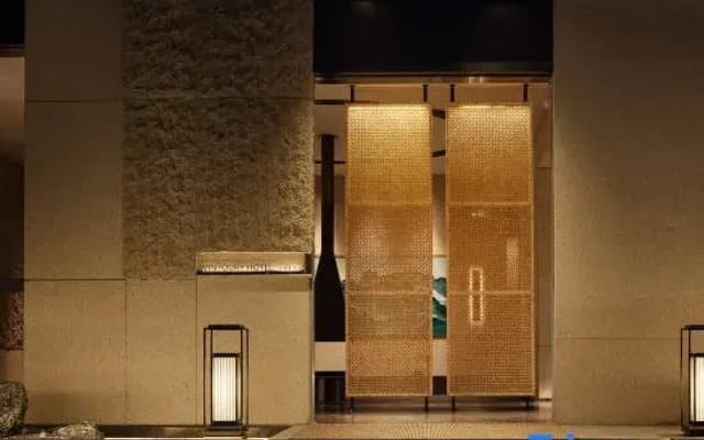 Wintoury Hotel