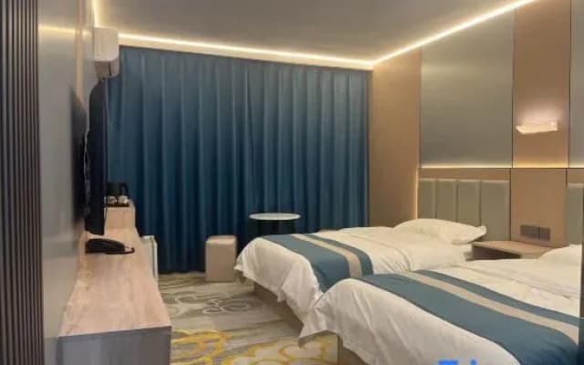 Gwass Hotel (Hunchun Port Street)