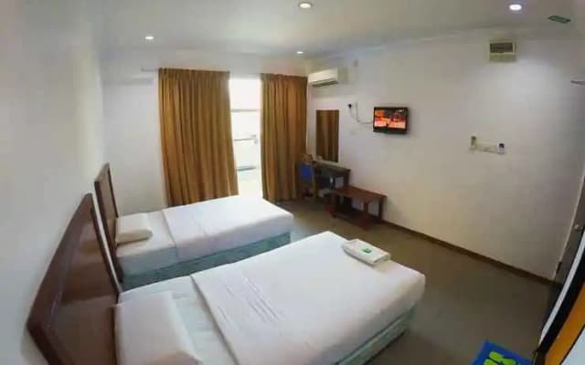 Pearl Hotel Semporna