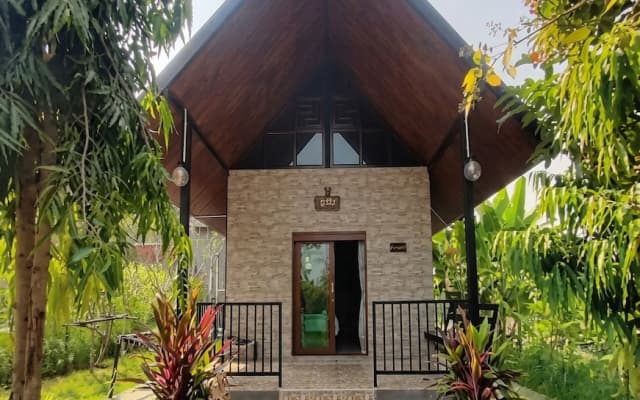 Parichat House