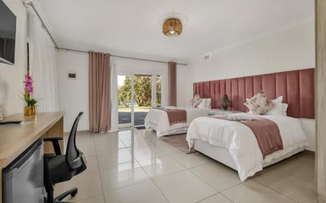 Zinziluxe Guesthouse
