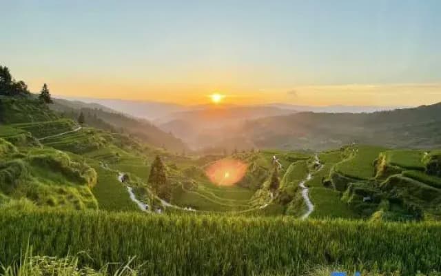 Guiyin Shanju Homestay (Zhaoxing Dong Village Scenic Area)