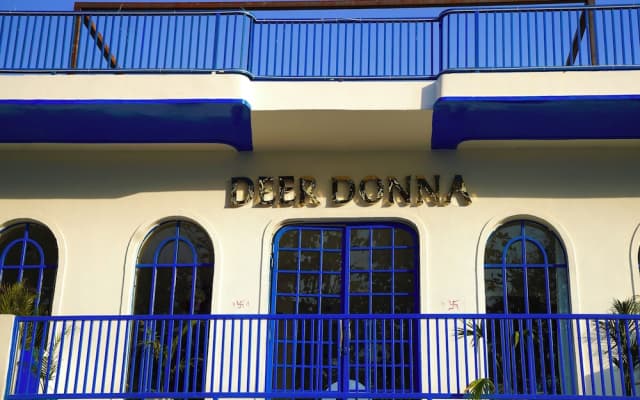 Deer Donna
