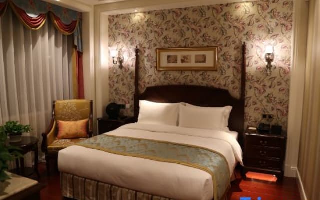 Hawaii Hot Spring Hotel