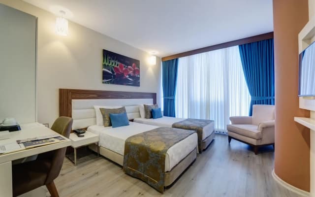 Forum Suite Hotel