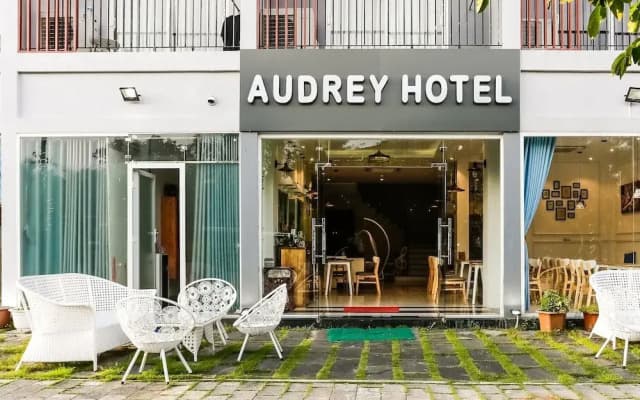 Audrey Hotel