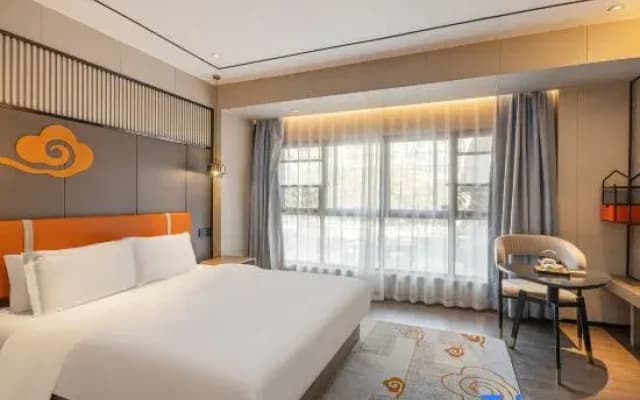 Ease Yue Hotel (Jingdezhen Ceramic Art Avenue Taoxichuan)