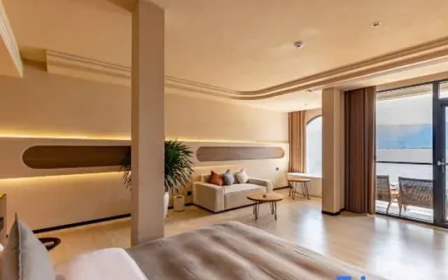 Wind also Cloud Luxury Intelligent Sea View Hotel -DoubleuCorridoriErhairHotelotel)