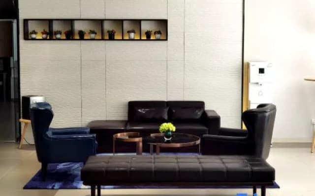 Homeinn Selected Hotel (Linyi Jiefang Road Huaqiang Commercial street)