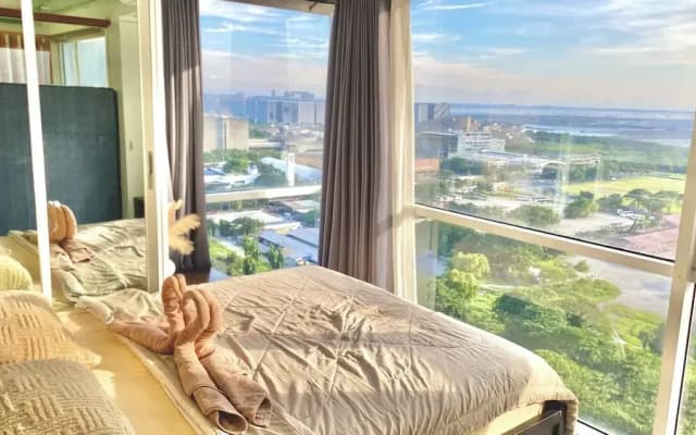 Hotel near Airport Mall of Asia PICC WTC