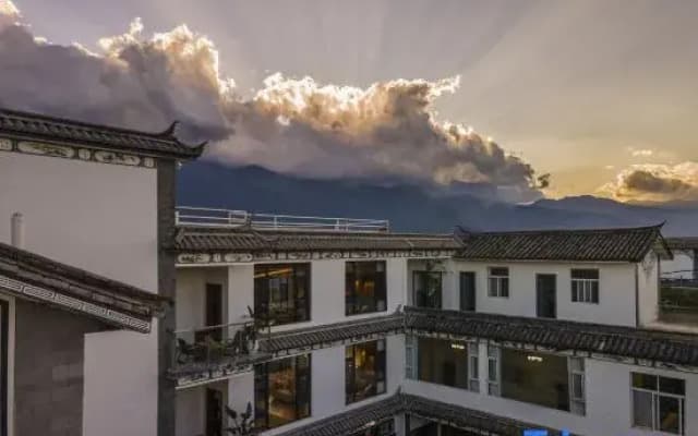 Shiman Homestay (Erhai Ecological Corridor)