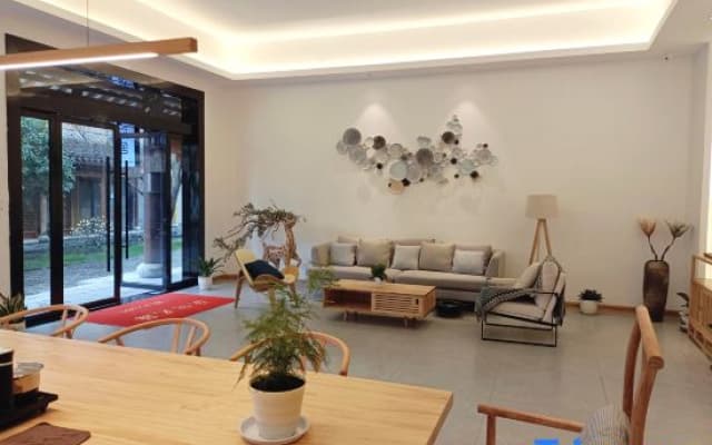 Taoyuan Xishe Homestay (Taohuayuan Scenic Area)