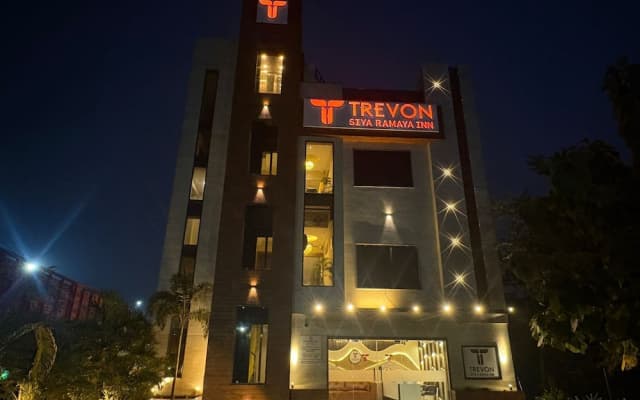 Trevon Siya Ramaya Inn