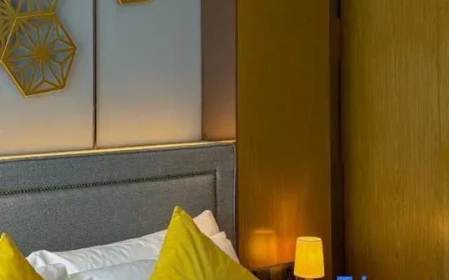 La Vita Rawai Nai Harn  Beach 5 Star 1 BDR