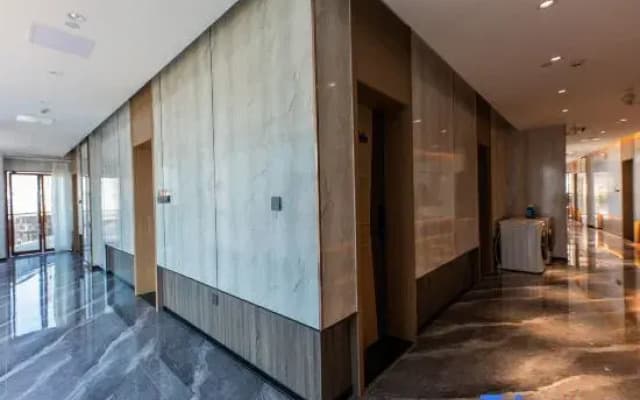 Liuzhou Dingwei Business Hotel (Yaobu Ancient Town)