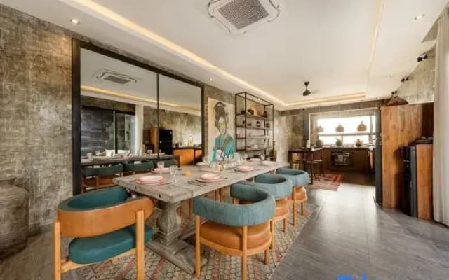Modern Artistic 5BR Haven in Canggu Berawa