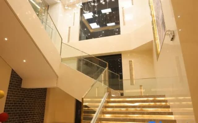 Shucheng Yihang International Hotel