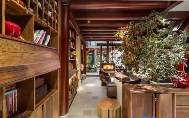 Wawan | Fireplace Garden · Bed and Breakfast in a Fireplace Garden