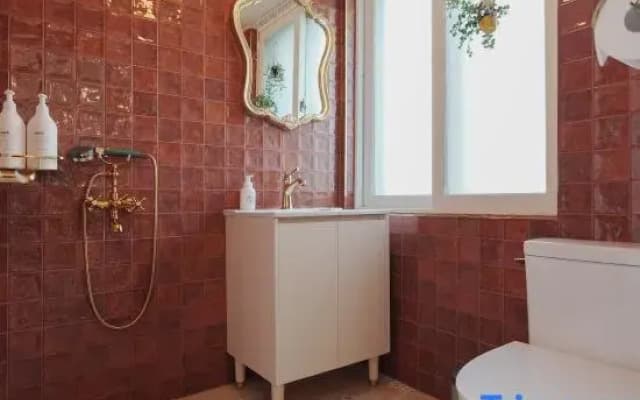 Bilingual Host (CN/KR) | Prime Seoul Location | Stylish Interior | Entire Floor to Yourself