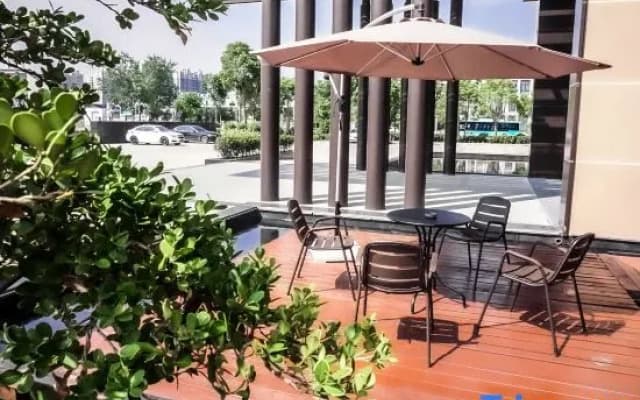 MEHOOD LESTIE Hotel (Yancheng North Station Aegean Shopping Park)