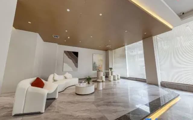 Sansui Liangqi Qingju Smart Hotel (Sansui County People's Government Railway Station)
