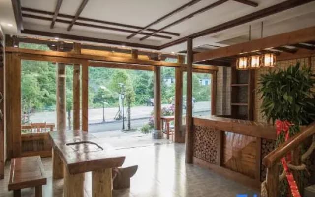 Yiyun Mountain Residence, Karst Mountain Scenery, Bouyei Style, Parent-Child Holiday Accommodation