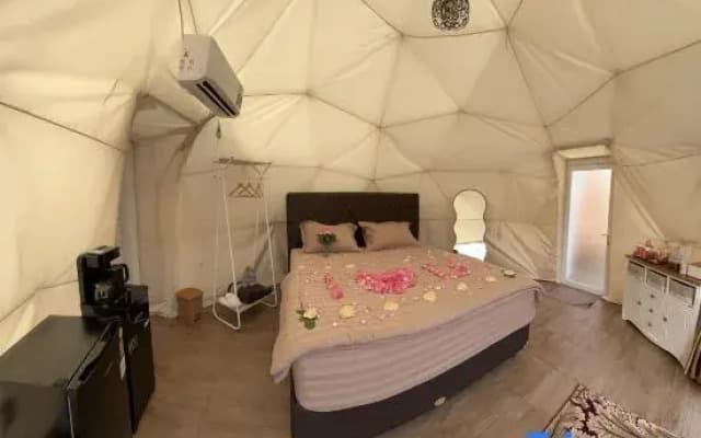 Oasis inn Glamping