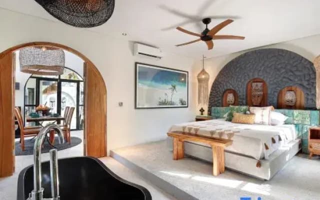 WH18 Luxury Loft Villa with Pool & Office Seminyak Kerobokan
