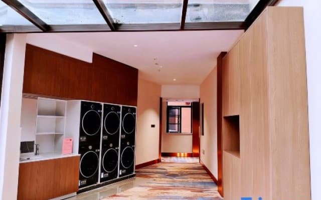 Xuan'en International Hotel (Xuan'en Gongxiu Cruise Wenlan Bridge Branch)