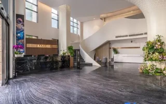 Rezen Minyoun Hotel