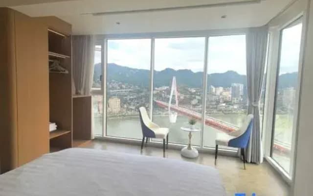 Liangjiang Tingtao Cloud River View Homestay (Hong Ya Dong)