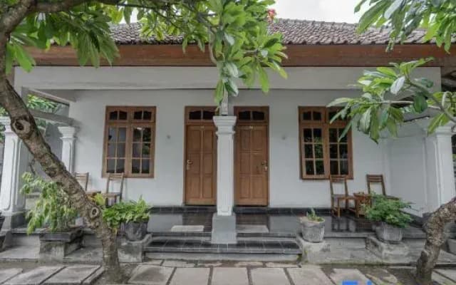 Rommeo Inn Lovina Mitra RedDoorz