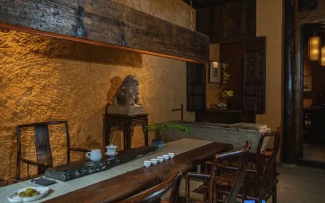 Liuzhou Qishe Hotel (Yaoyu Ancient Town Flagship Store)