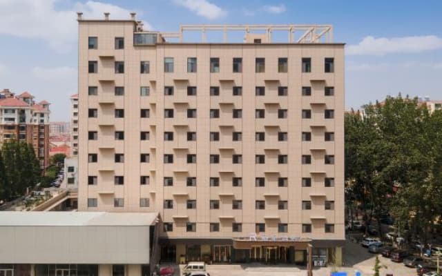 Licheng Hotel, high-speed railway station South Street, Yantai