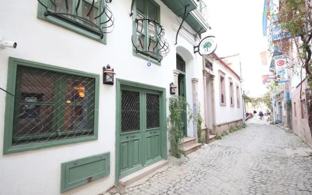 Defne Pansiyon Ayvalık