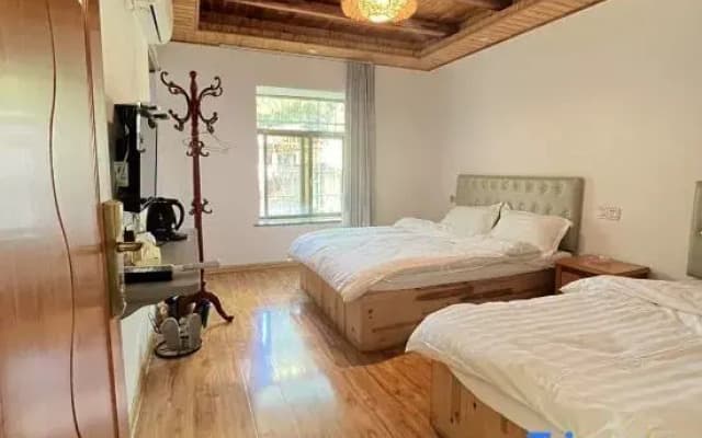 Huihe Homestay